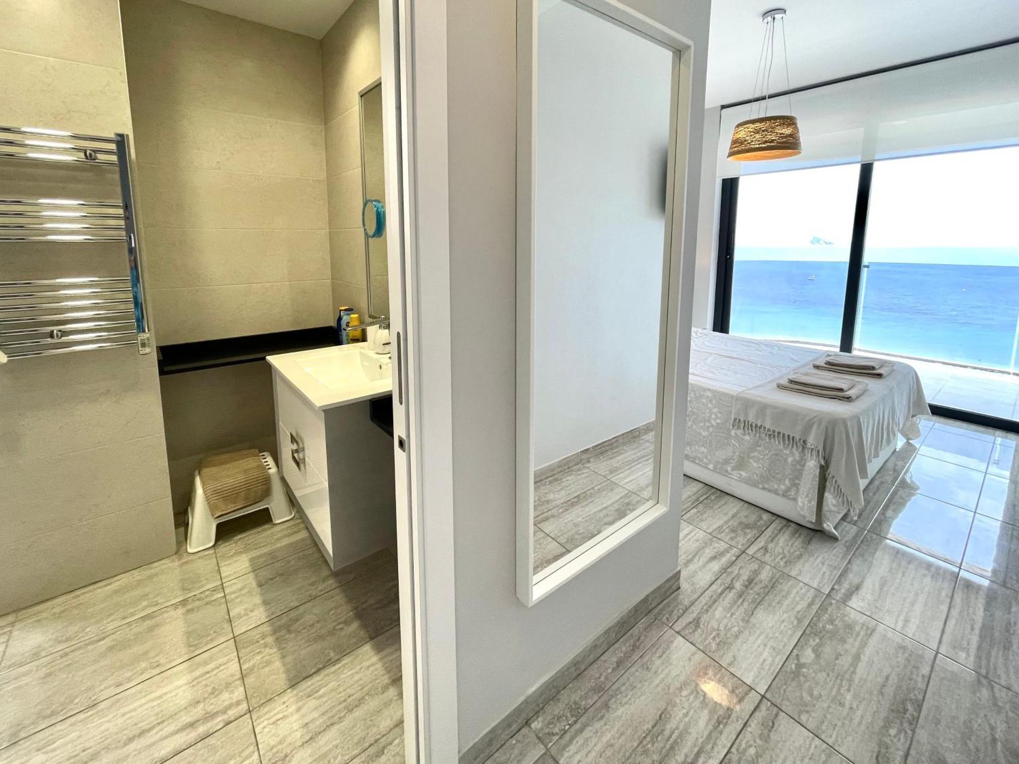 Exclusive Apartments On The First Line Of Benidorm Mar Y Sol Bagian luar foto